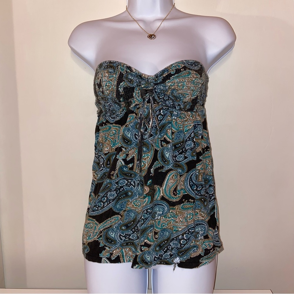 sleeveless top